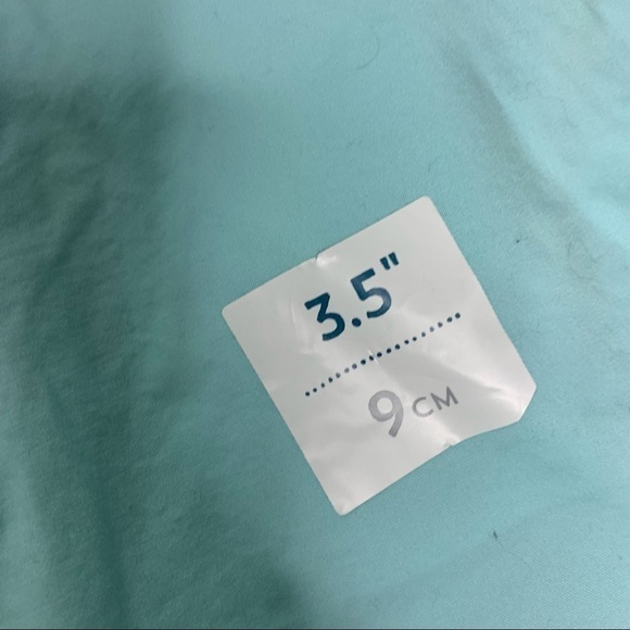 NWT 3.5” old navy chino shorts size 0 light blue - Picture 3 of 6